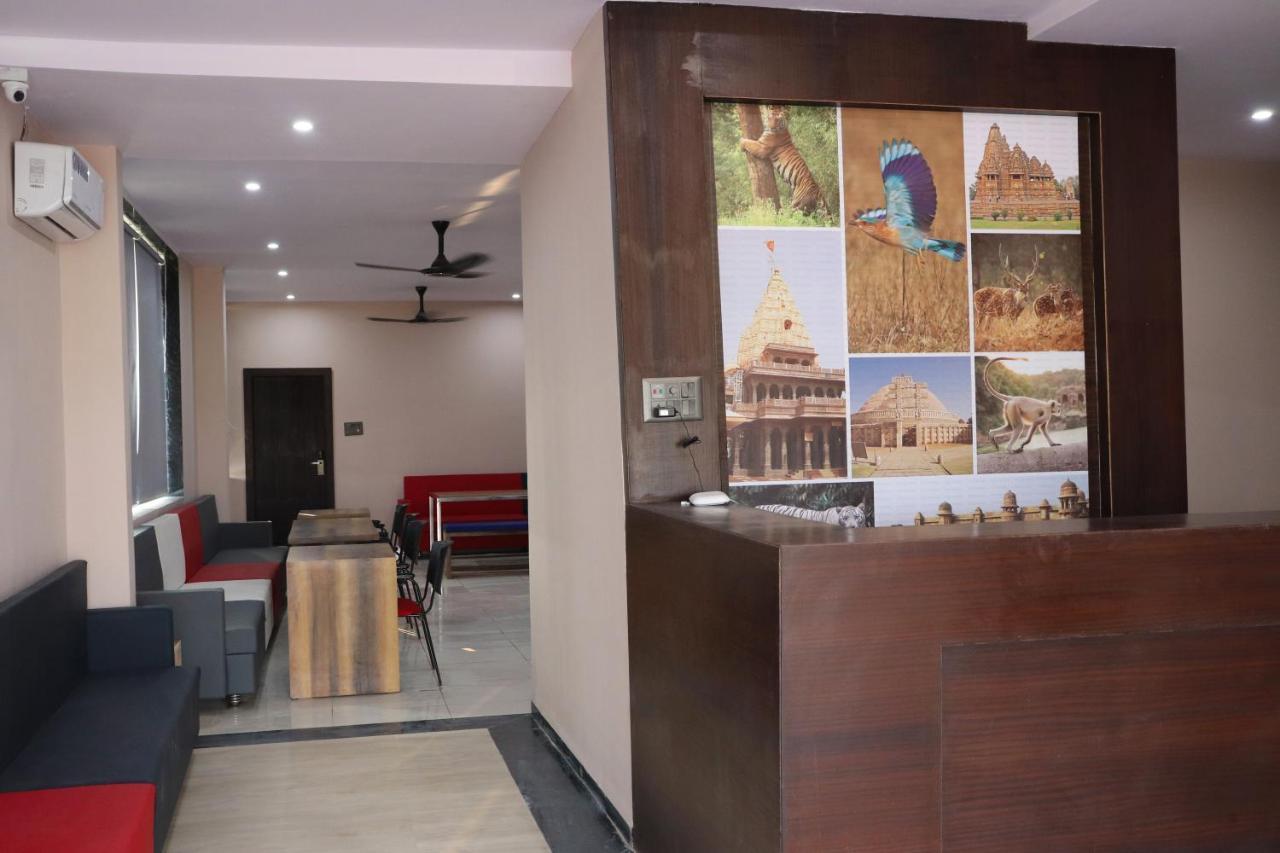 Pat Hotels Indore Luaran gambar