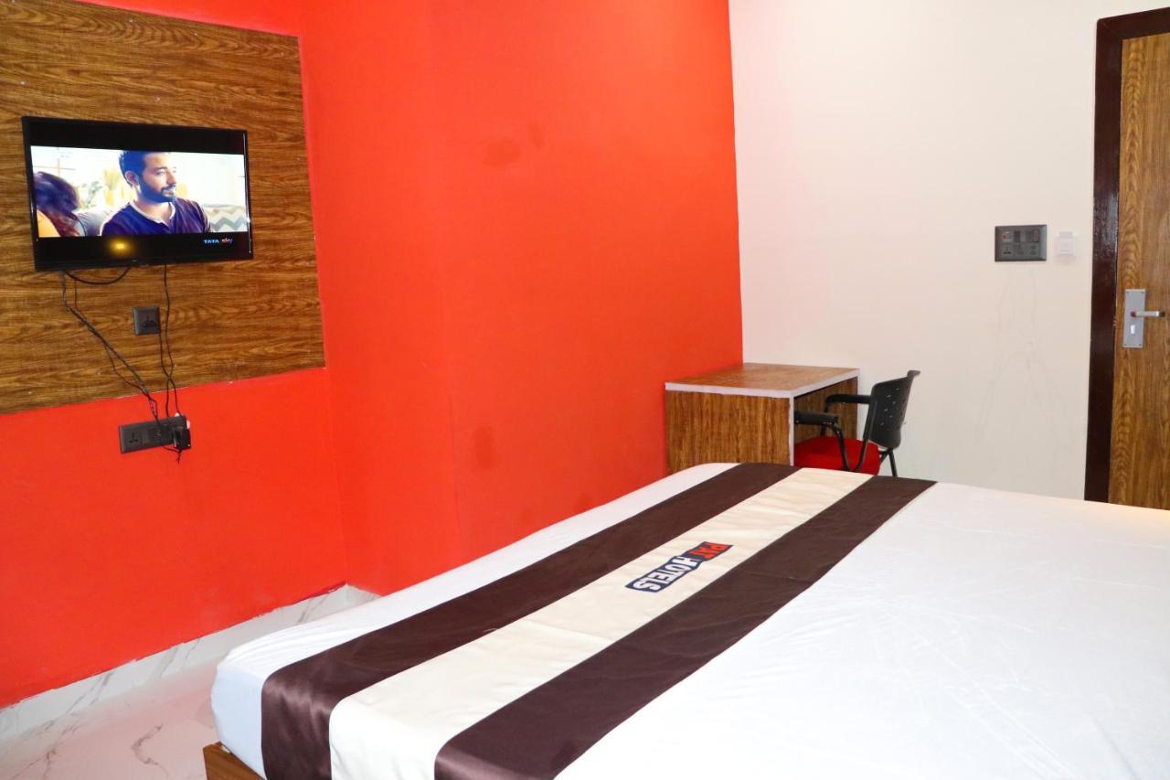 Pat Hotels Indore Luaran gambar