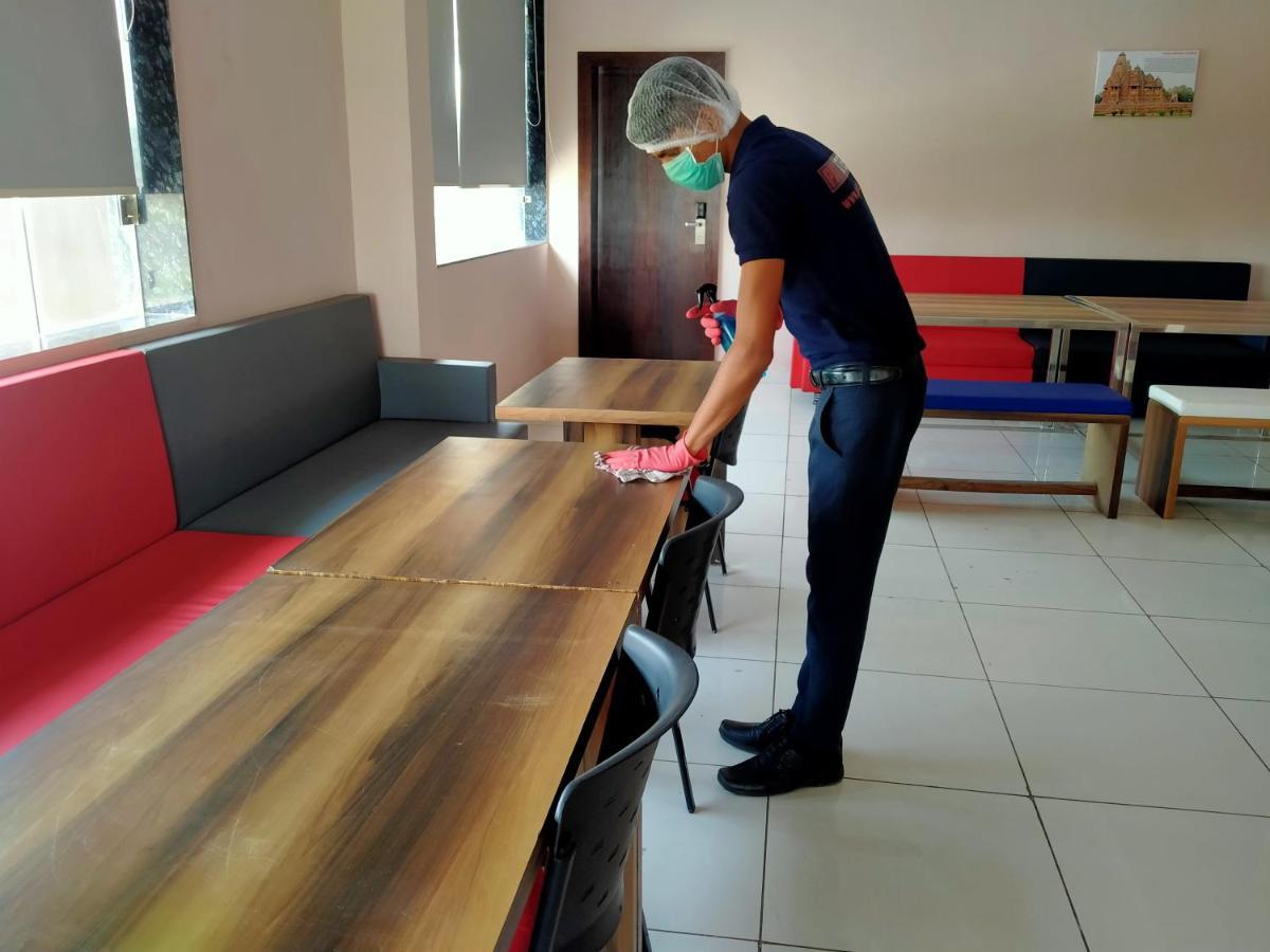 Pat Hotels Indore Luaran gambar
