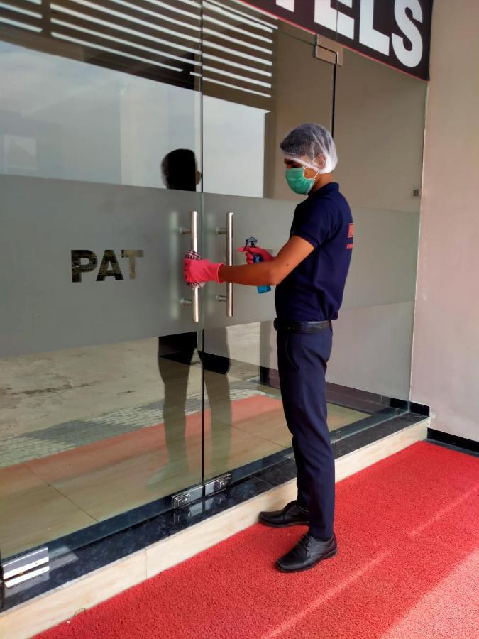 Pat Hotels Indore Luaran gambar