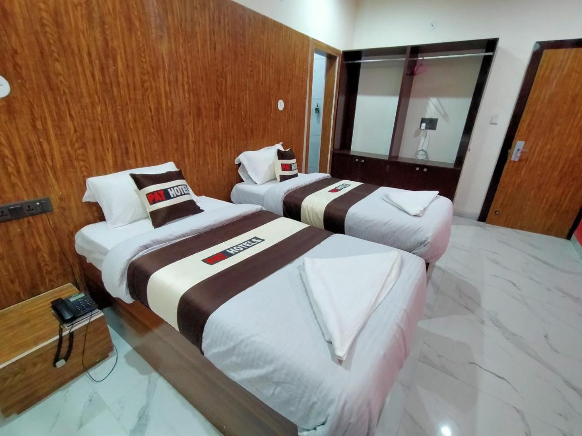 Pat Hotels Indore Luaran gambar